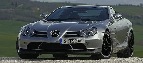 Neue Mercedes-Benz SLR "722 Edition" aus der Rennsport-Tradition geboren