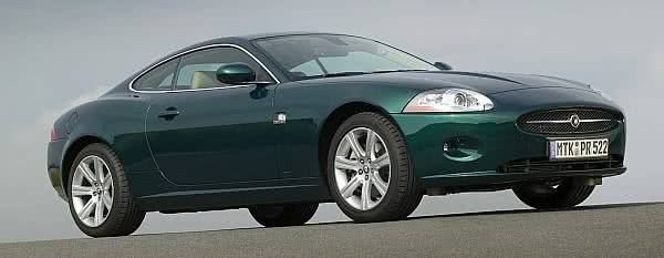 Jaguar XK mit 3,5-Liter-V8-Motor